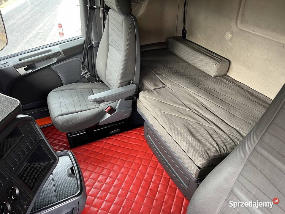 Lodówka 24VVOLVO FH13 FH4 MAN IVECO Mercedes Schowki, półki małopolskie sprzedam