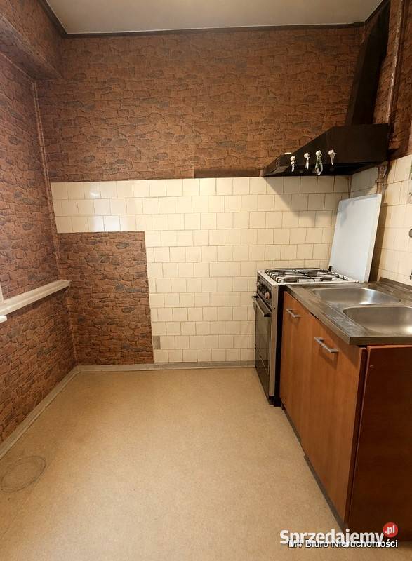 MIESZKANIE NA PARTERZE W KROŚNIE BATOREGO Krosno