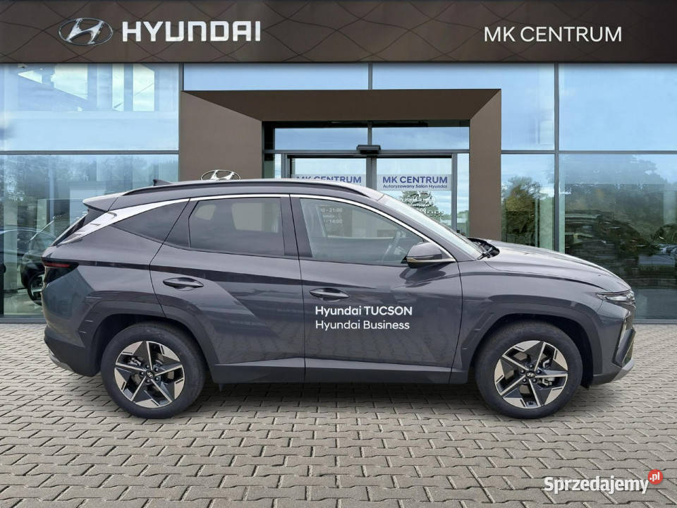 Hyundai Tucson 6MT 2WD 160 wersja Executive demo grafitowy Piotrków Trybunalski