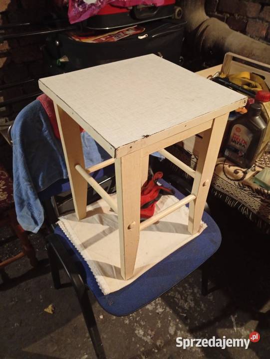 Stare krzesła plus taboret PRL Siemianowice Śląskie