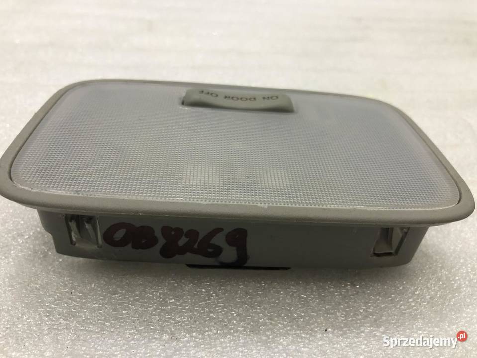 LAMPKA KABINY PRZÓD KIA PICANTO II 928501Y000