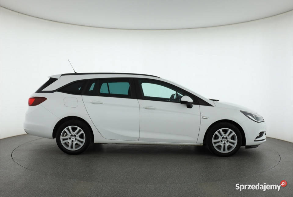 Opel Astra 16 CDTI Piaseczno