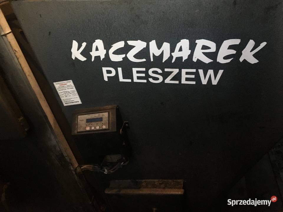 Piec z podajnikiem tłokowym Łososina Dolna