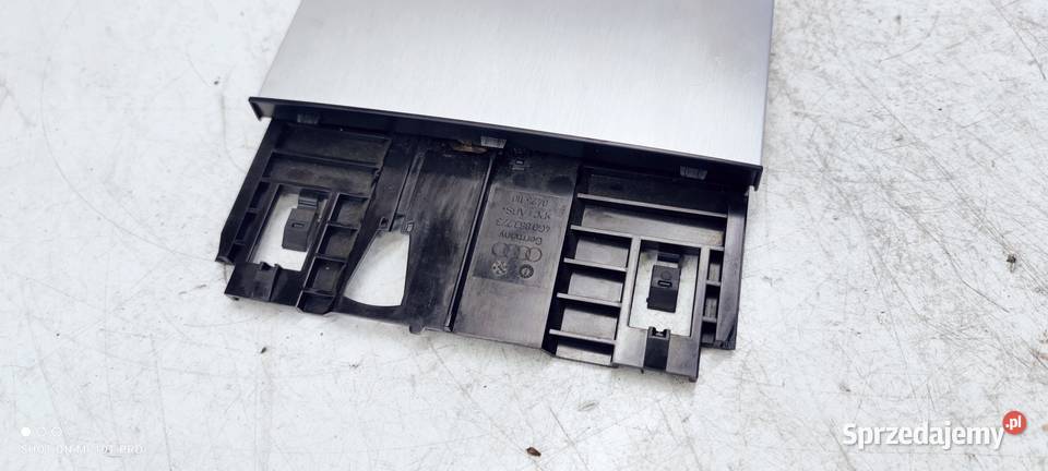 POPIELNICZKA PRZÓD AUDI A6 C7 A7 4G0863273 Przystajń
