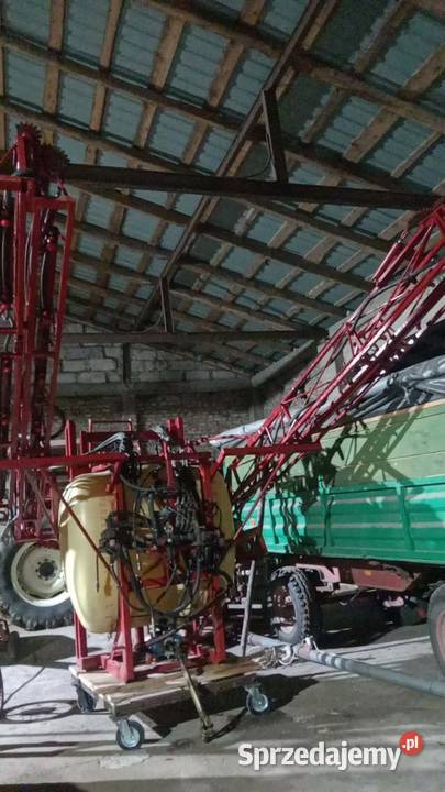Opryskiwacz Hardi 15m 1000 l dodatkowo 120 Kramkówka Duża