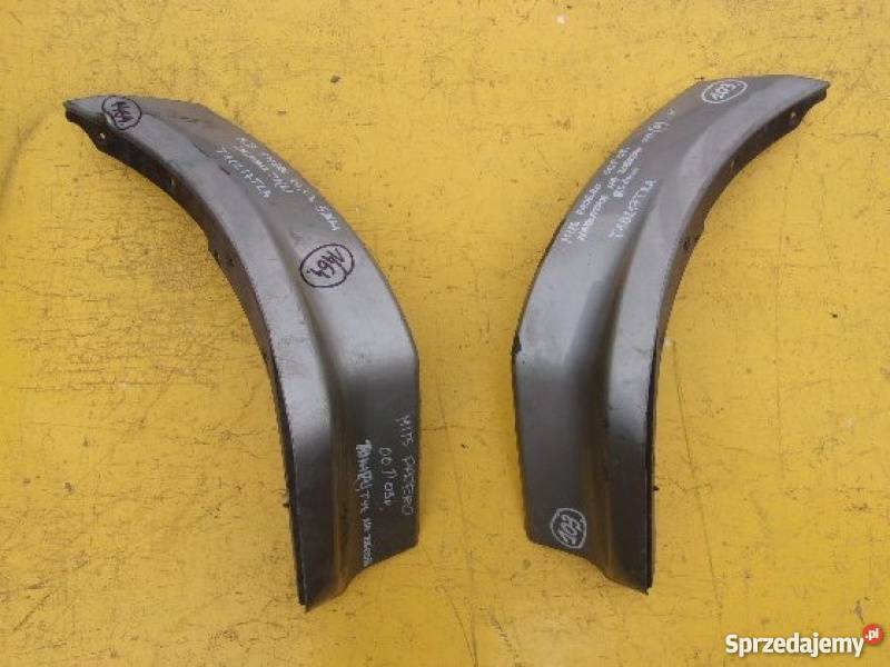 Mitsubishi pajero 2000 listwa chlapacz tył 5 Karoseria Wrocław