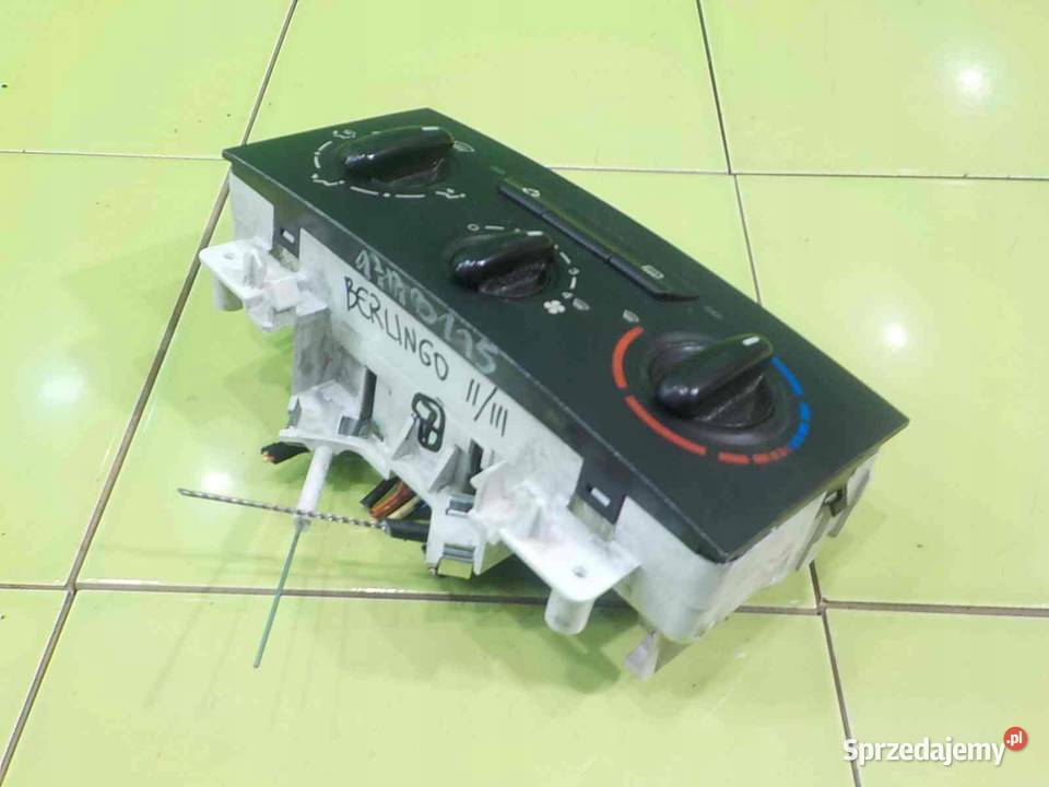 BERLINGO II III 16 HDI 10r panel klimatyzacji Panele sterowania, przełączniki Suków