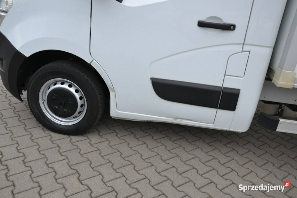 Nissan NV 400 23 diesel 130 6biegów kontener Rok produkcji 2017 Kęty
