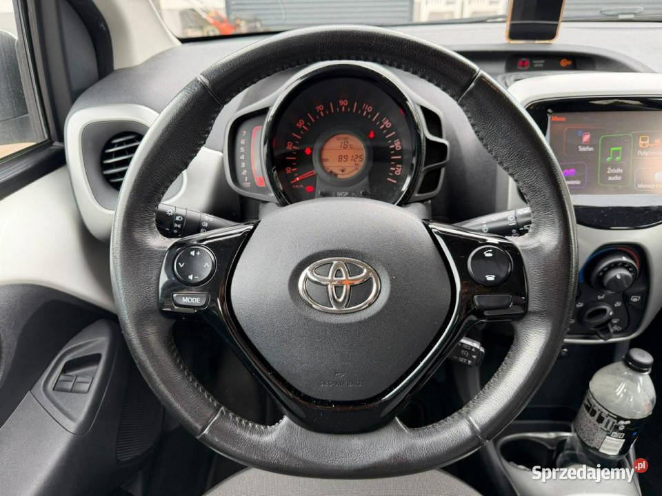 Toyota Aygo Perfekcyjny bogata II 2014 70KM sprzedam