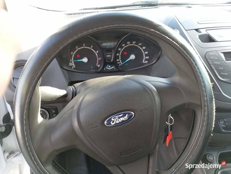 Sprzedam ford transit courier 2016r Opłacony manualna sprzedam