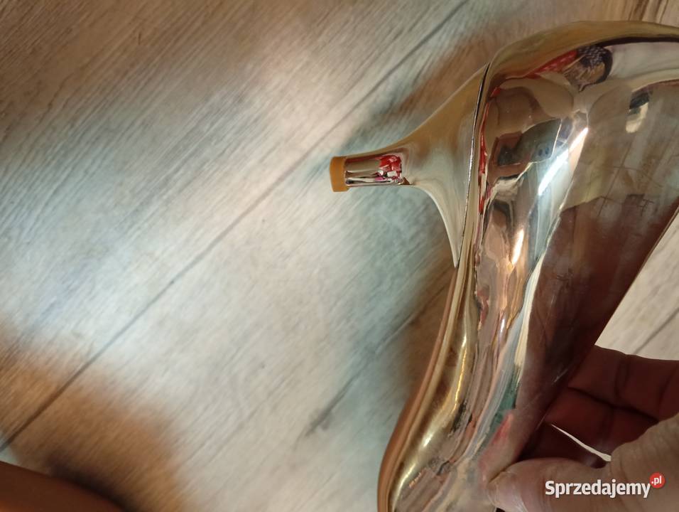 40 Złote niskie czółenka wieczorowe Nowe sprzedam