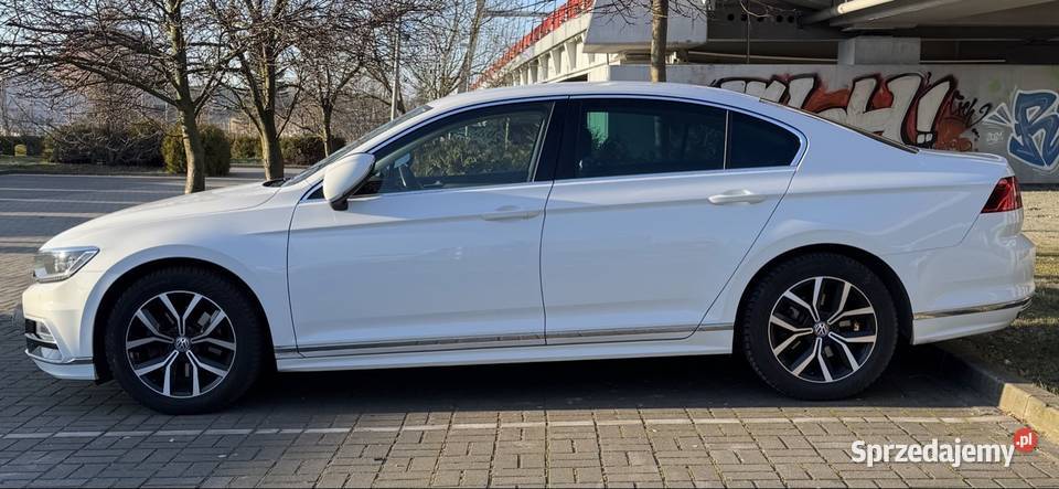 VW Passat 20 Tdi R Line Salon nieuszkodzony