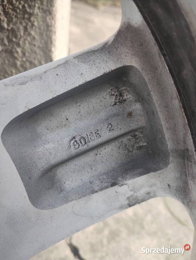 Koło 17 Nissan XTrail Świebodzice sprzedam