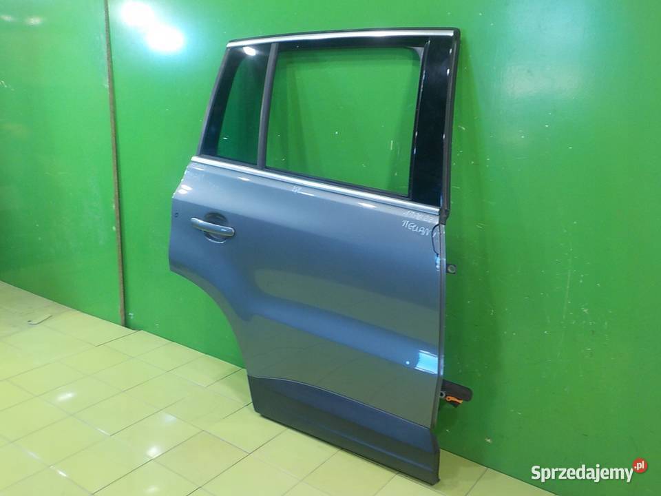 VW TIGUAN I 20 TDI AUT 08r 5D drzwi prawe tyl Suków