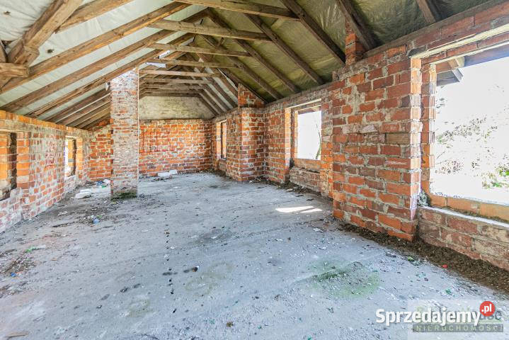 Sprzedam dom wolnostojący Lewin Brzeski 247m2
