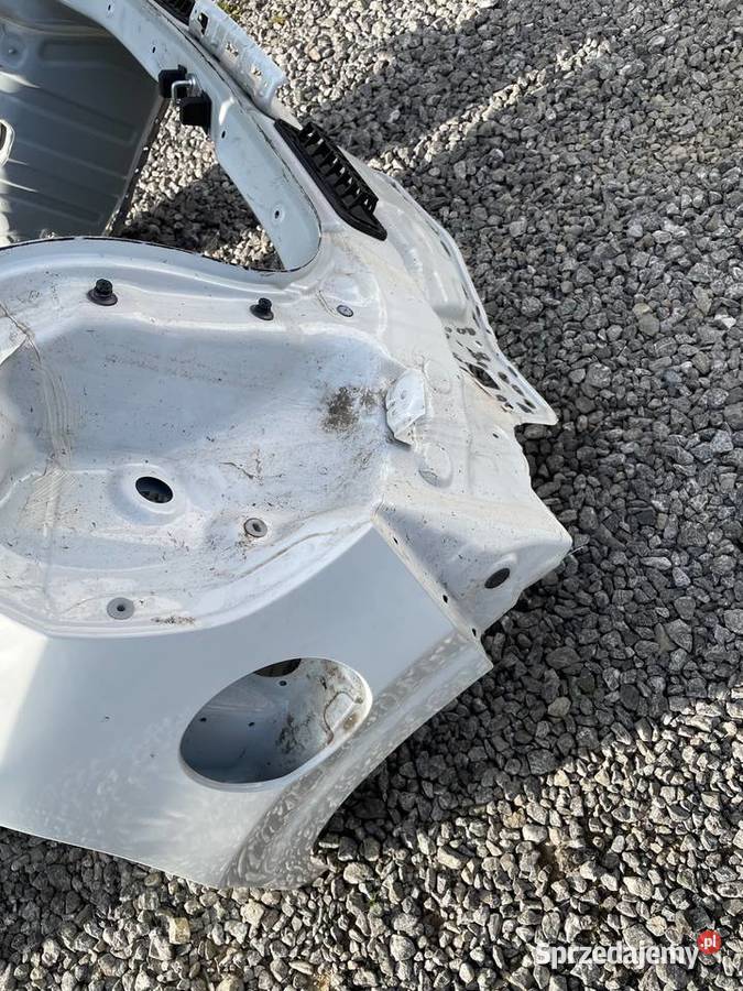 KIA PICANTO III PAS TYLNY Z PODLOGĄ osobowe Czarny Dunajec