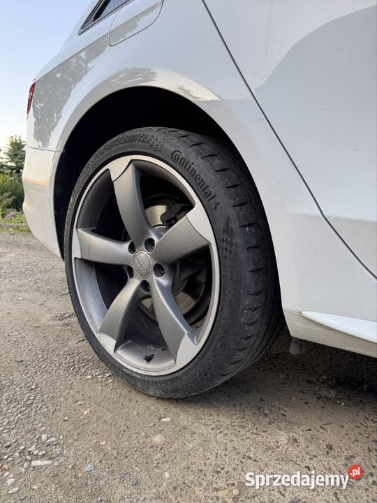 Audi A4 B8 2015 avant QUATTRO sline Dynów