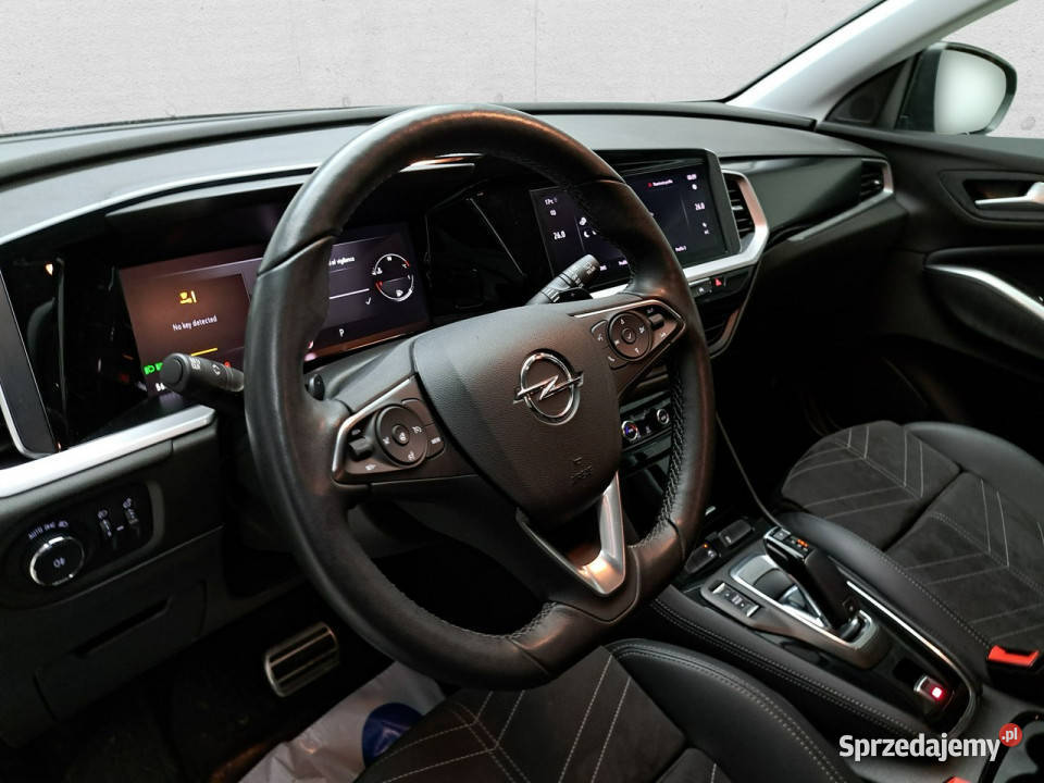 Opel Grandland czarny Komorniki