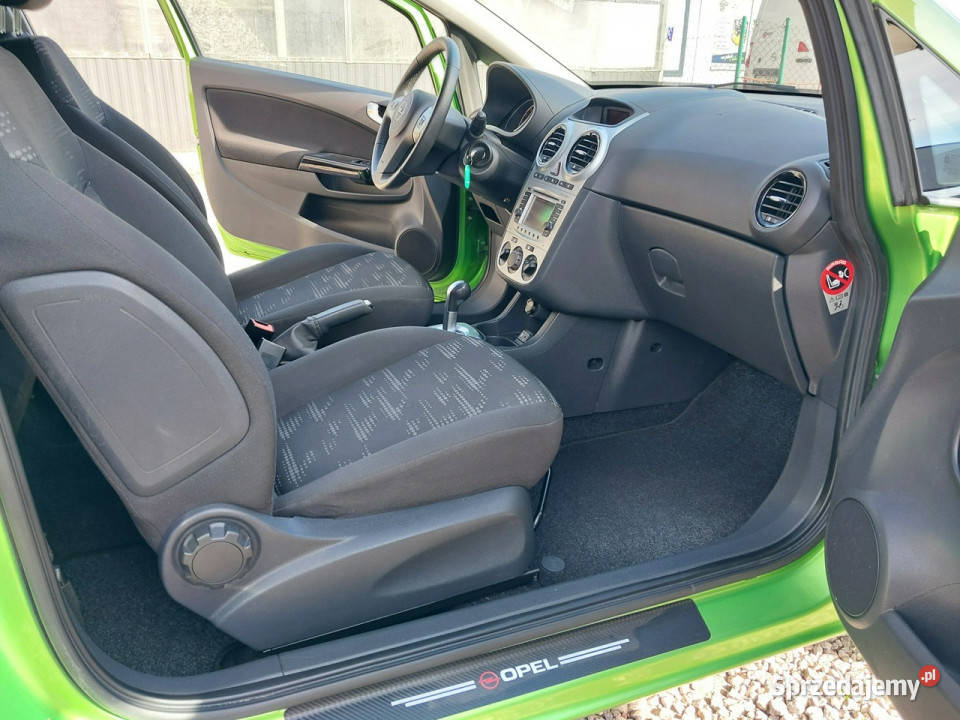 Opel Corsa AUTOMAT 100 bezwypadkowy bogata Warszawa