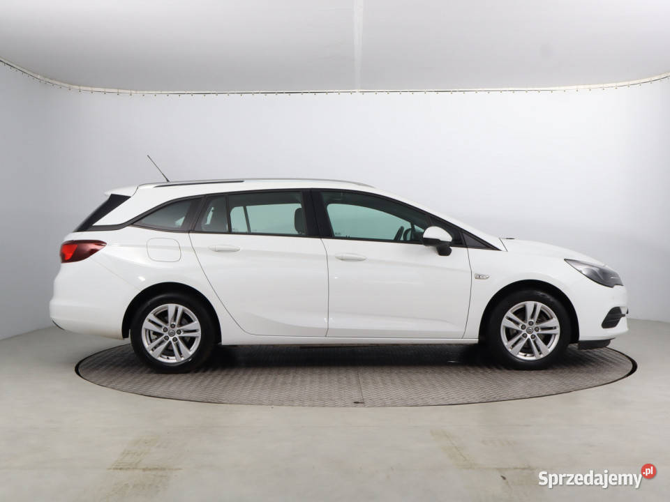 Opel Astra 12 Turbo manualna Bielany Wrocławskie sprzedam