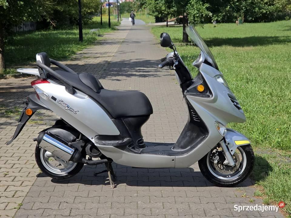 Duży maxii skuter Kymco Grand Dink 50 2T