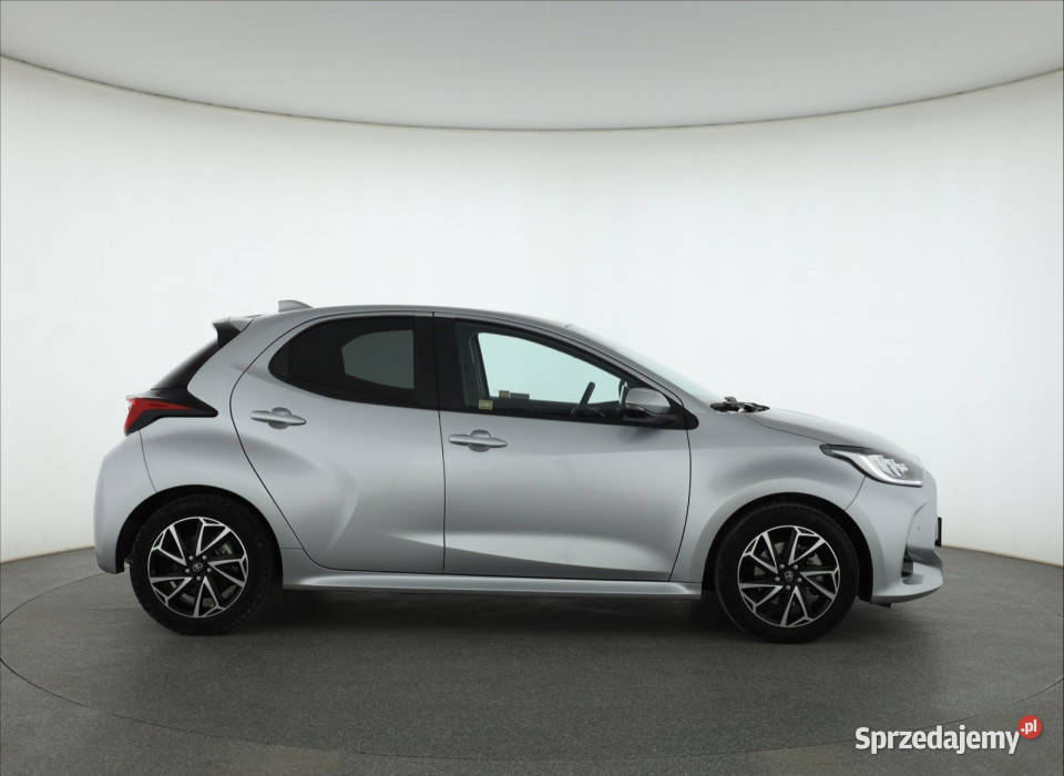 Toyota Yaris 15 VVTi Hybrid mazowieckie Piaseczno