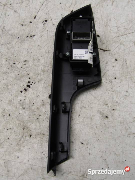 PANEL PRZEŁĄCZNIK SZYB LEWY PRAWY TYŁ HONDA CRV osobowe sprzedam