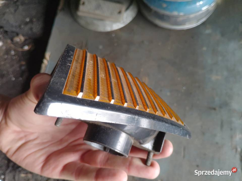 Volkswagen Passat B1 klosz kierunkowskazu prawy sprzedam