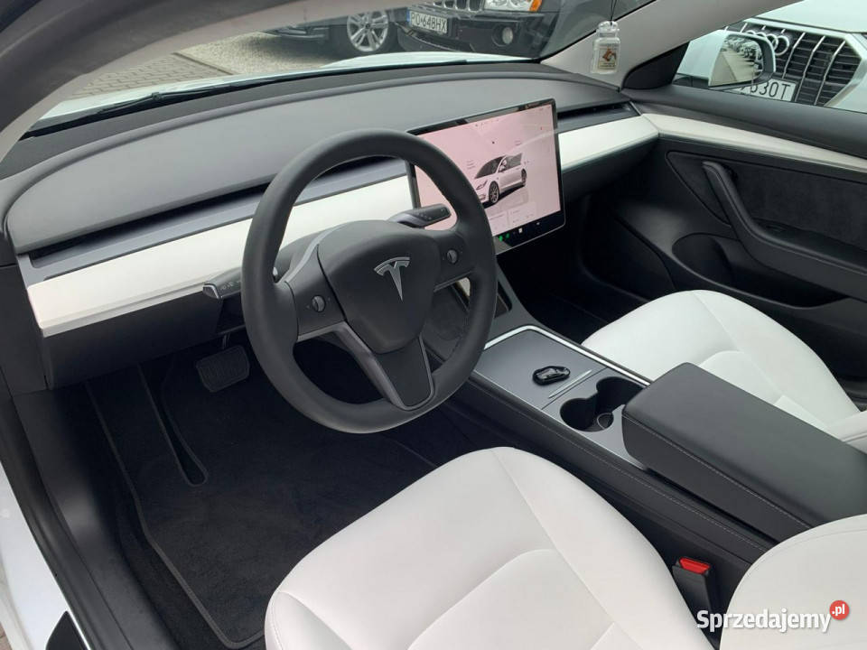 Tesla Model 3 Autopilot Kamery Białe Wnętrze Baranowo