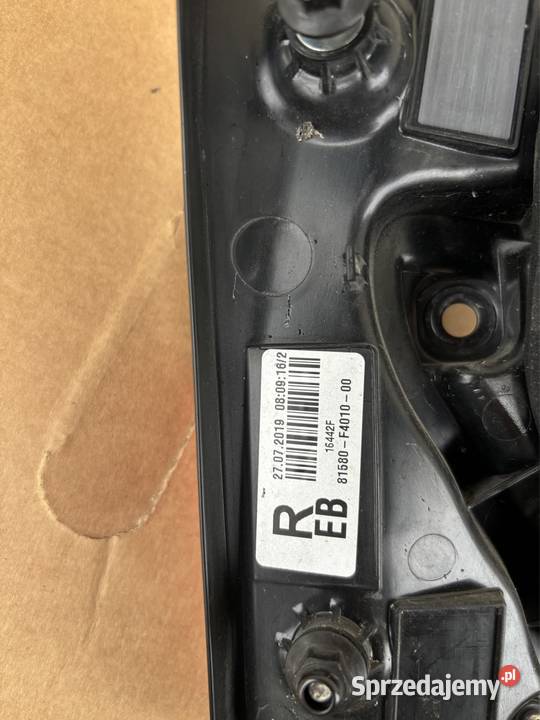 Lampa prawy tył Toyota CHR 81580F4010