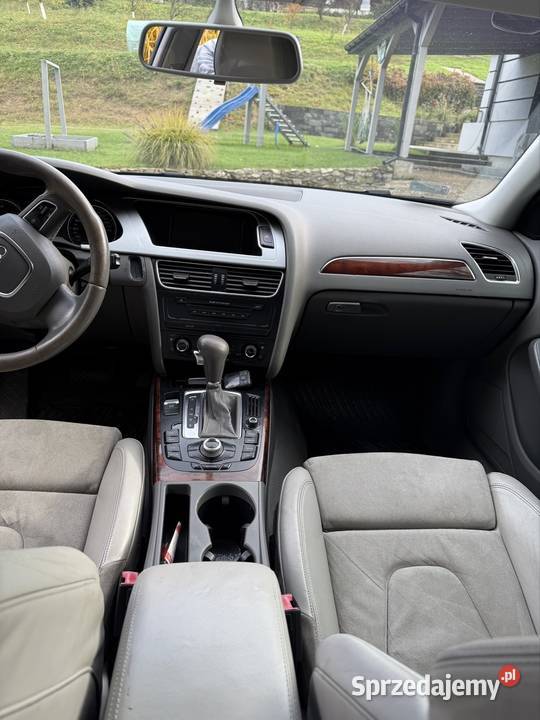 Samochód Audi a4b8 Dukla
