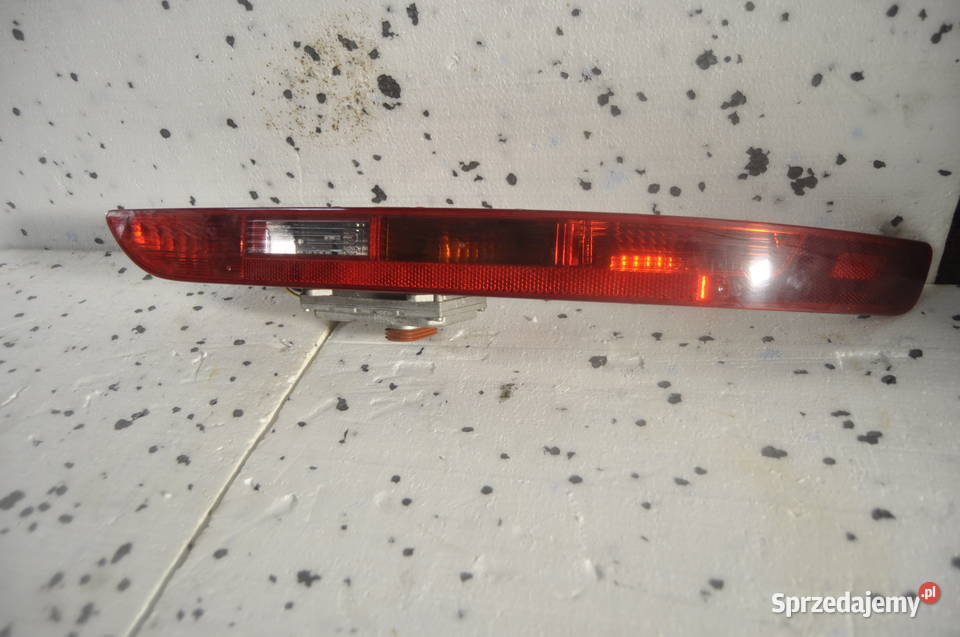 Audi Q5 Lampa w zderzak prawa tył 8R0945096