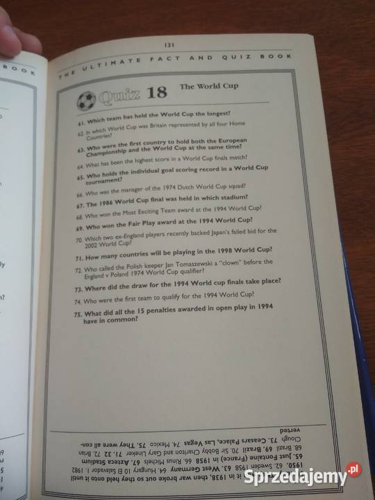 Carling The Ultimate Football Fact And QUiz Book pomorskie