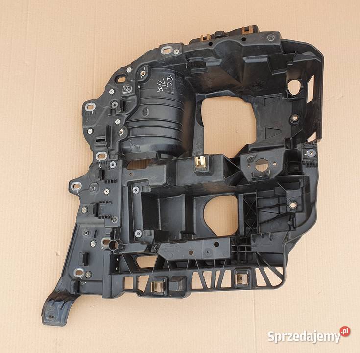 MAN TGX OKULAR ZDERZAKA GARNEK MOCOWANIE Bieleń