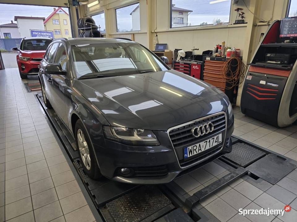Audi A4 2009r 20 tdi 120 A4 Pionki