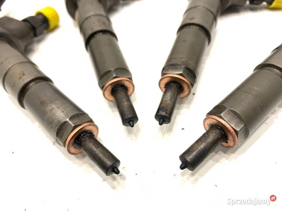 WTRYSKIWACZE KOMPLET PEUGEOT 207 0445110252 14 sprzedam