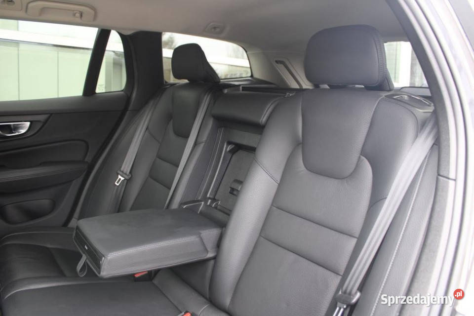 Volvo V60 2023r kamera skóra el klapa FV23 nieuszkodzony Kraków