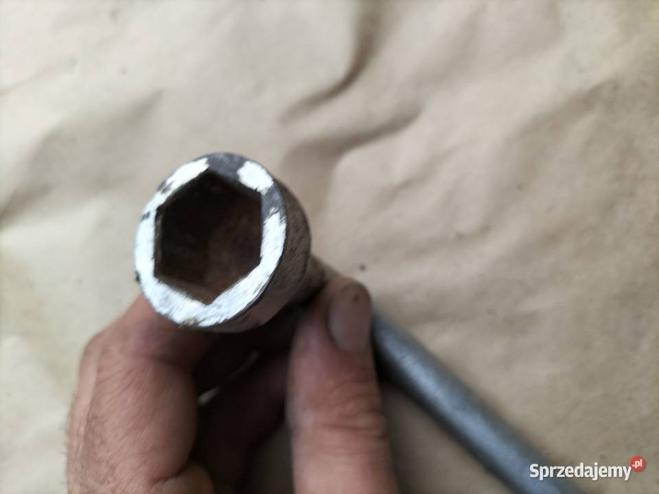 KLUCZ DO KÓŁ 19 R19 FIAT POLONEZ MALUCH Pozostałe Pozostałe Kamień-Kolonia