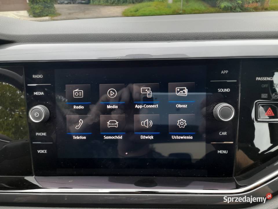 Volkswagen polo VI 2020r 10 TSI wersja IQDRIVE manualna sprzedam