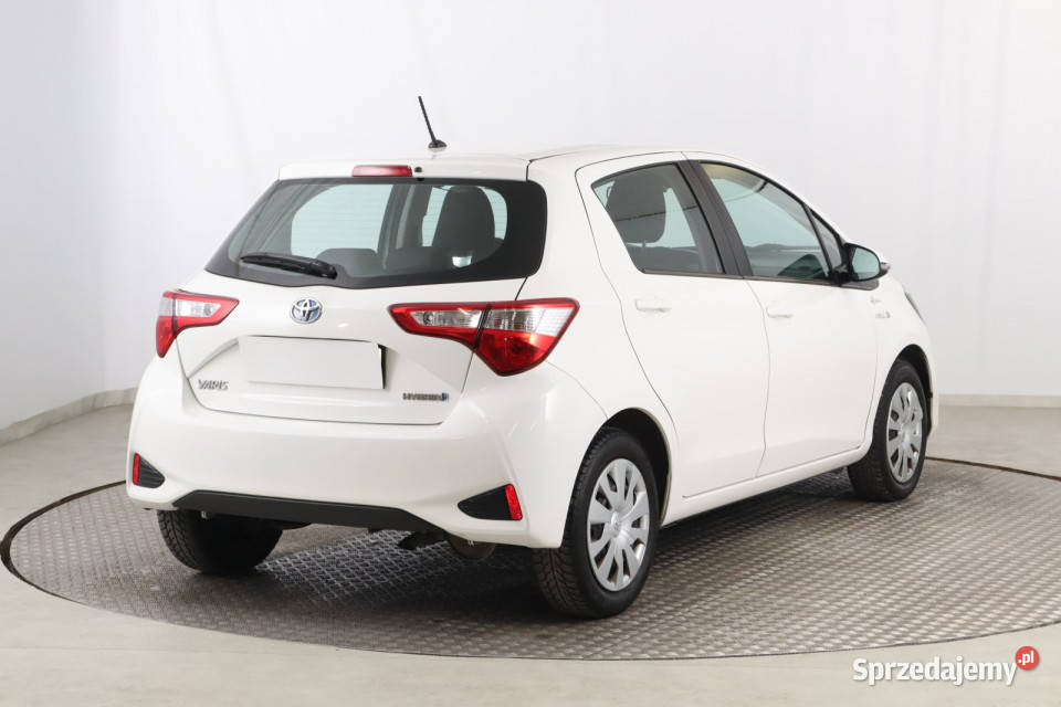 Toyota Yaris 15 Hybrid czujnik deszczu Motoryzacja