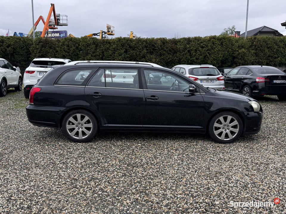 Toyota Avensis 2007r Paniówki