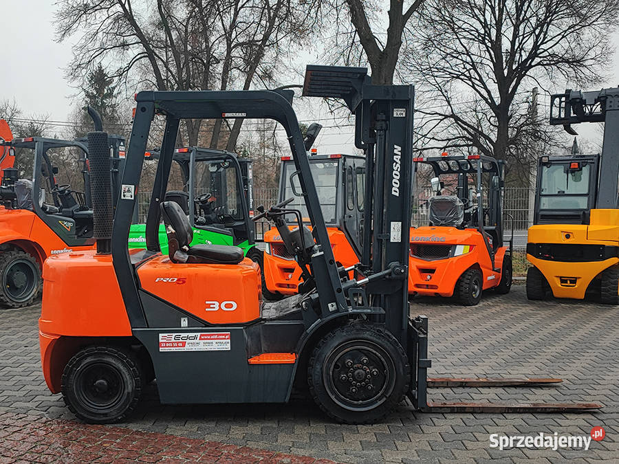 Wózek widłowy Doosan D30G diesel 3 tony duplex 3 Kęty sprzedam