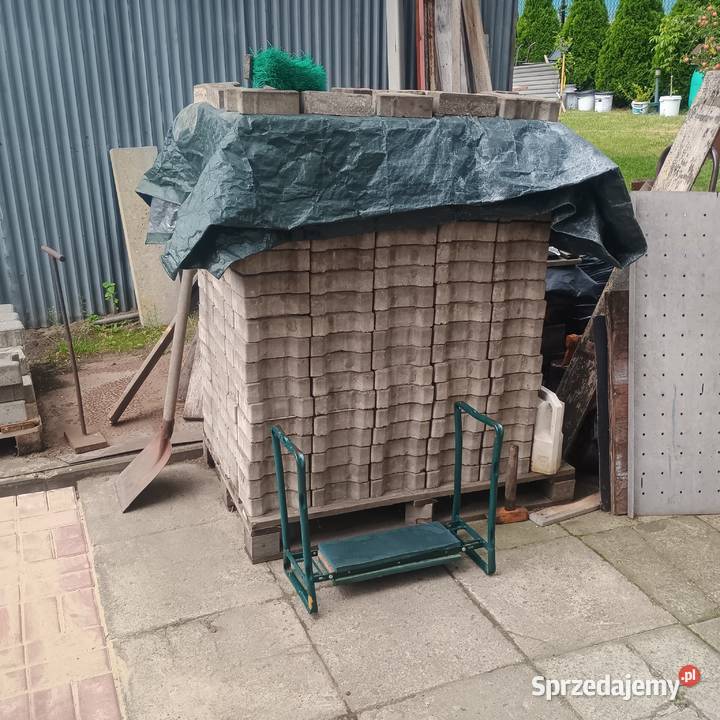 Kostka brukowa używana tzw kości gr 6 około 14 sprzedam