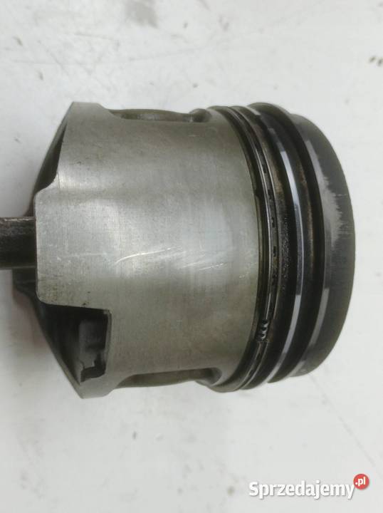 TŁOK KORBOWÓD 28 TD Mitsubishi Challenger Pajero