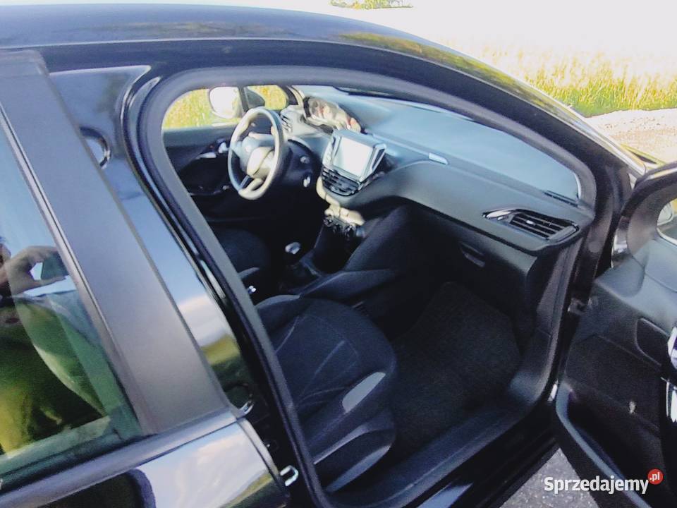 Peugeot 208 bez wkładu finansowego Popielówek