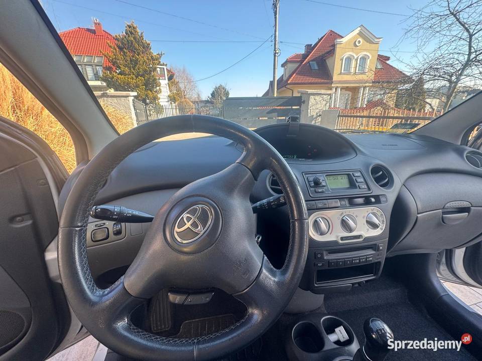 Toyota Yaris 14 D4D Diesel 2004 ekonomiczne i Kielce sprzedam