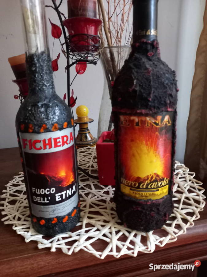 Lawa wulkaniczna z Etny na butelce