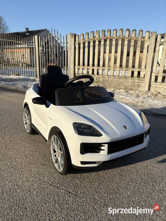 samochód na akumulator Porsche Cayenne nowe auto Grabownica