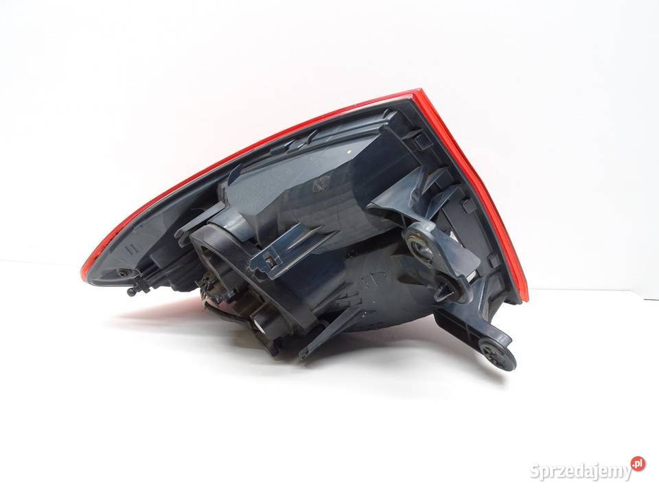 LAMPA PRAWY TYŁ PRAWA TYLNA W BŁOTNIK 7259894 osobowe