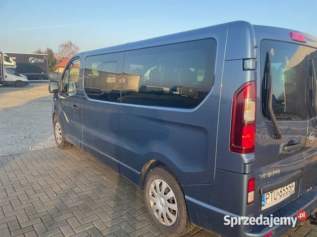 Opel Vivaro II 16 Long 9 osobowy HAK krajowy FV Turek sprzedam